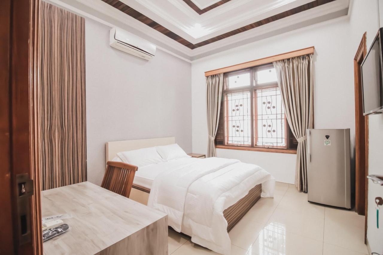 Stay Inn Pasteur Bandung, Husein Sastranegara Airport エクステリア 写真