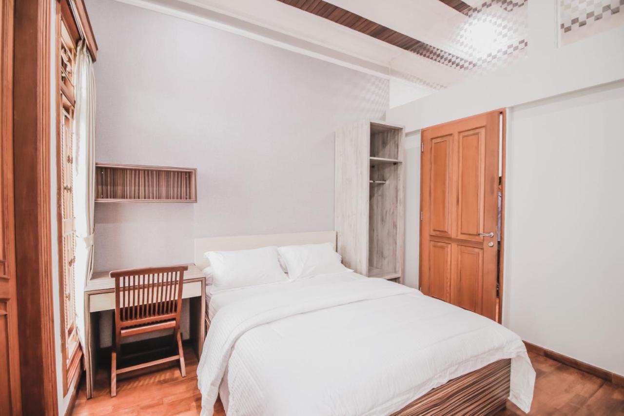 Stay Inn Pasteur Bandung, Husein Sastranegara Airport エクステリア 写真